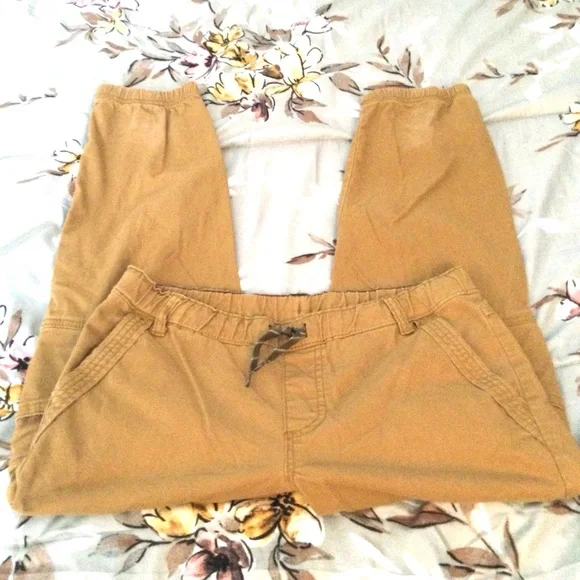 Boys wrangler Brown Cargo Pants with Elastic Ankles. - Picture 5 of 8